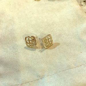 Kendra Scott Dira Stud Earrings in Gold